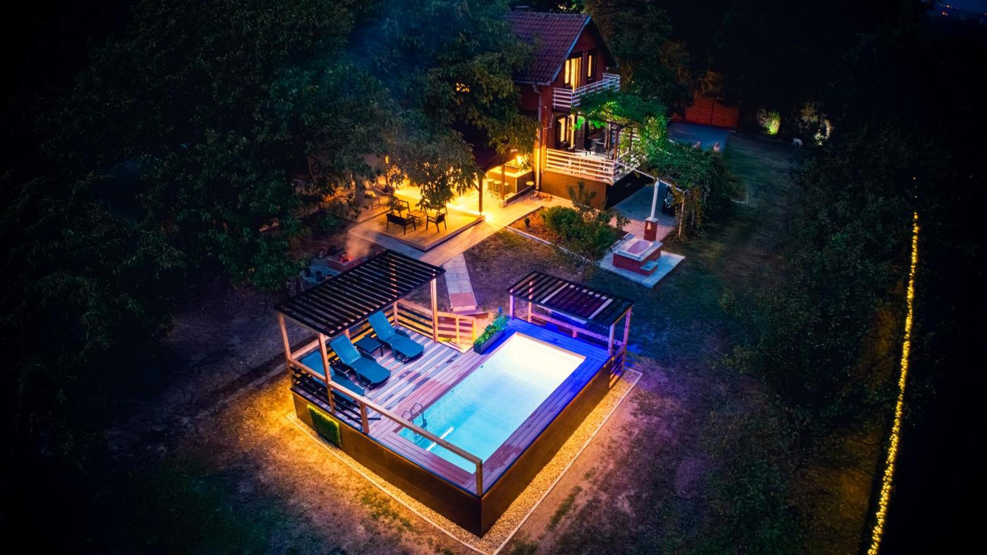 Villa Dijana - Pool, Spa, Outdoor Kitchen بلغراد المظهر الخارجي الصورة